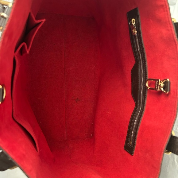 Louis Vuitton LV Tote Bag
Hampstead MM Brown Damier - Picture 15 of 17